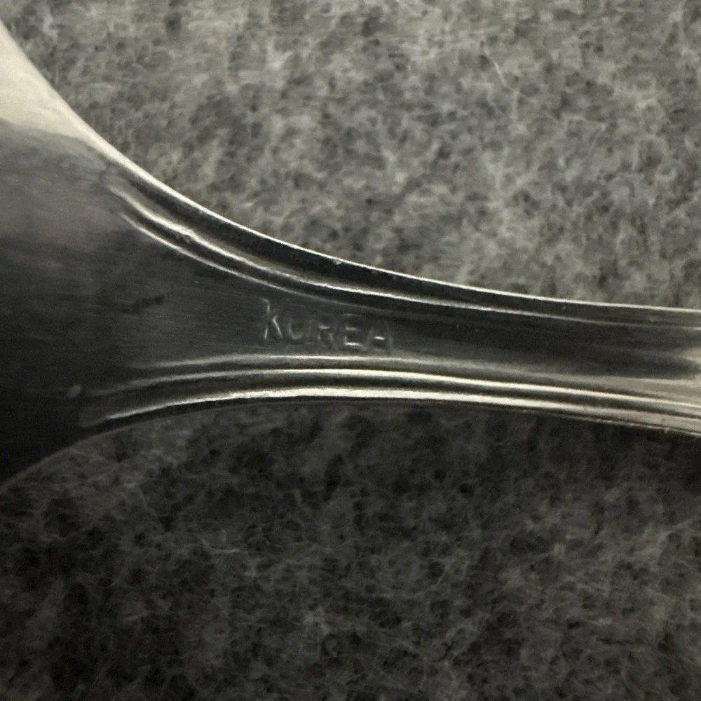 8 International Stainless VERONA Pattern Teaspoons Korea‎
